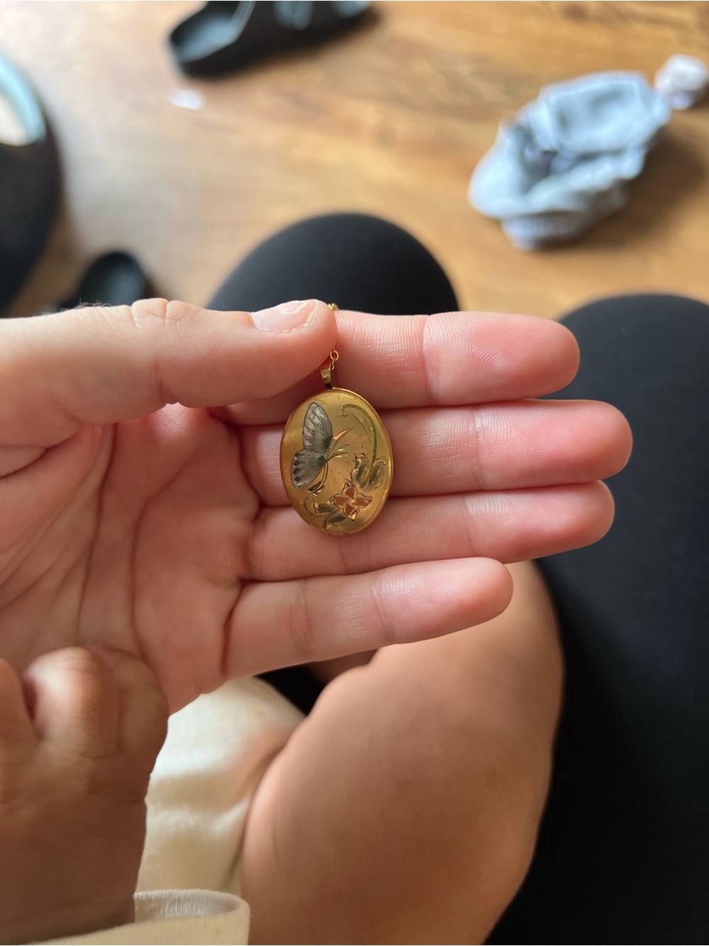 Source Unknown Gold Butterfly Floral Oval Locket Necklace